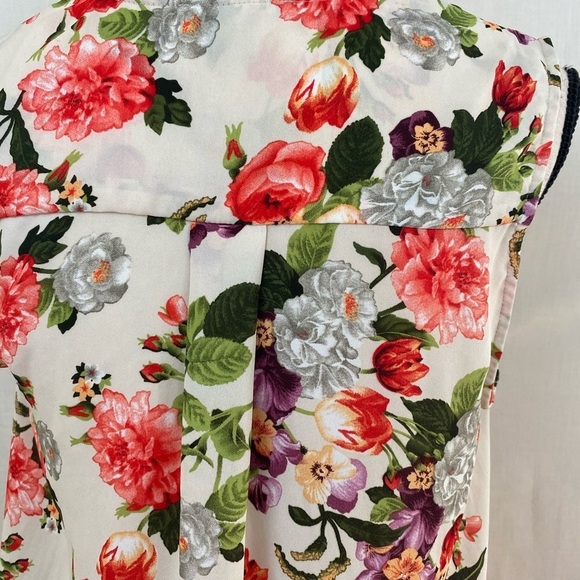 Forever 21 Floral Top/blouse. Multi colors. Sz M - Picture 5 of 8